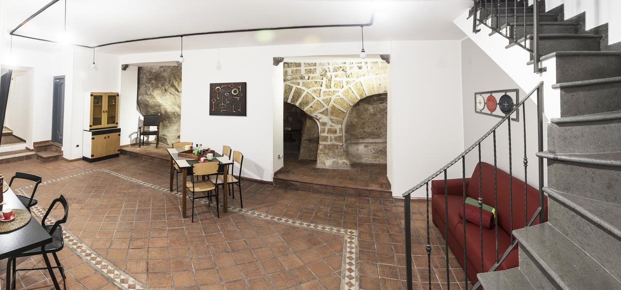 The Rock Apartment Napoli Ngoại thất bức ảnh